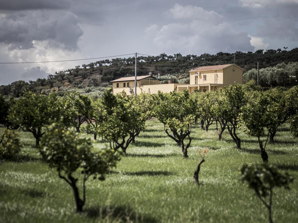Agriturismo Il Giriatello Crotone Eksteriør billede