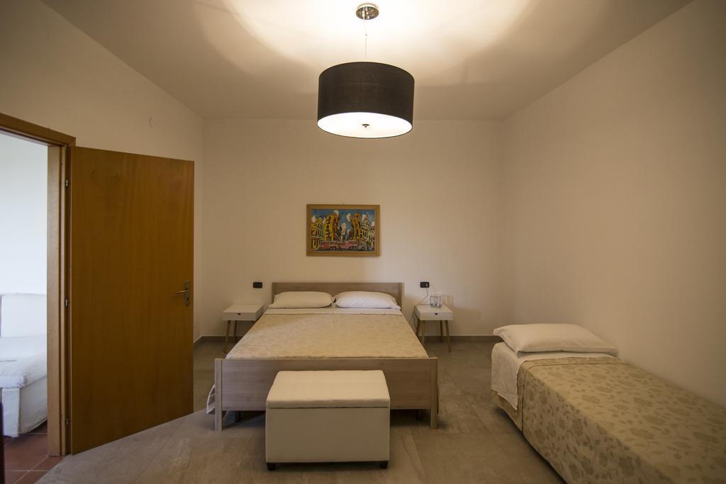 Agriturismo Il Giriatello Crotone Eksteriør billede